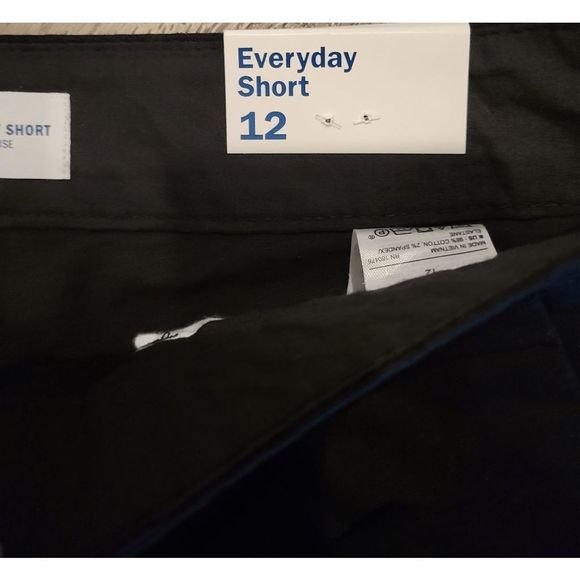 Old Navy Everyday Short Mid-Rise [NWT] - Picture 5 of 5